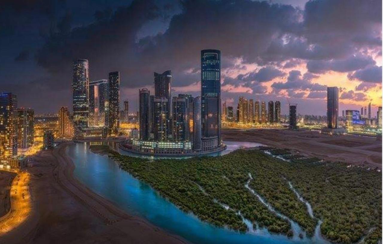 Cozy Mangrove View, Seaview 1 Bedroom 1 Partition Not * Abu Dhabi